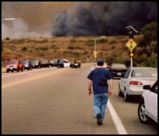 San Diego Cedar Fire 2003 cars evacuees smoke