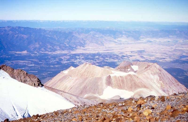 Mt Shasta California mountain climb volcanic cone