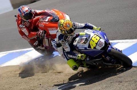 Valentino Rossi Casey Stoner corkscrew dirt pass 2008 Laguna Seca