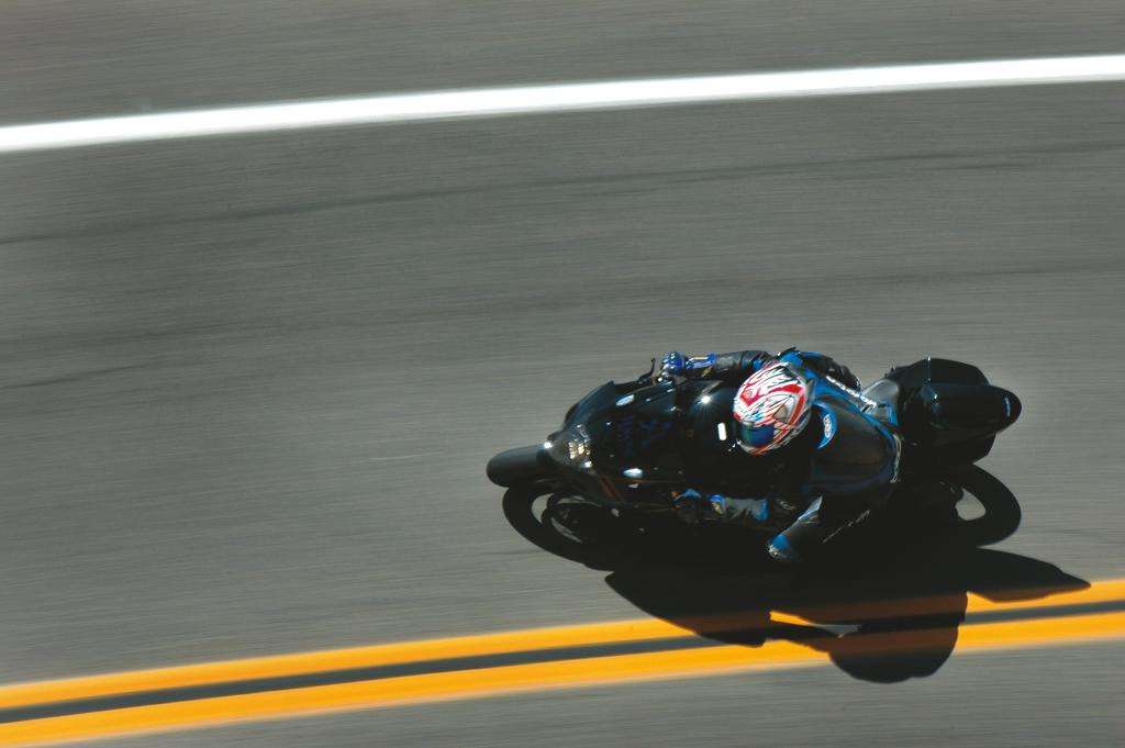 Motorcycle Palomar Mountain dragging knee twisties