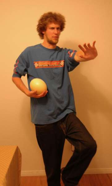 Ostrich egg Heismann pose