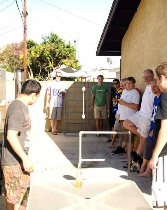 Backyard game testicle toss