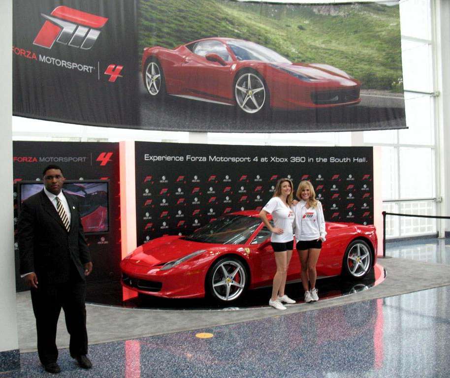 E3 2011 Forza Motorsport 4 Ferrari booth