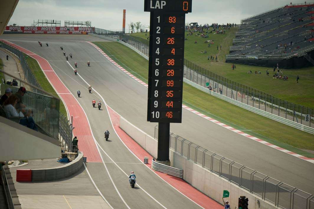 2014 MotoGP Austin Texas afternoon practice pit lane turn 1