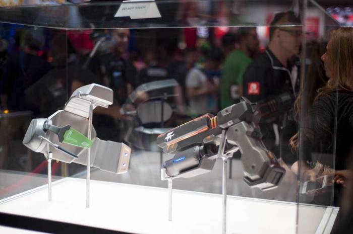 E3 2018 Starfox helmet pistol