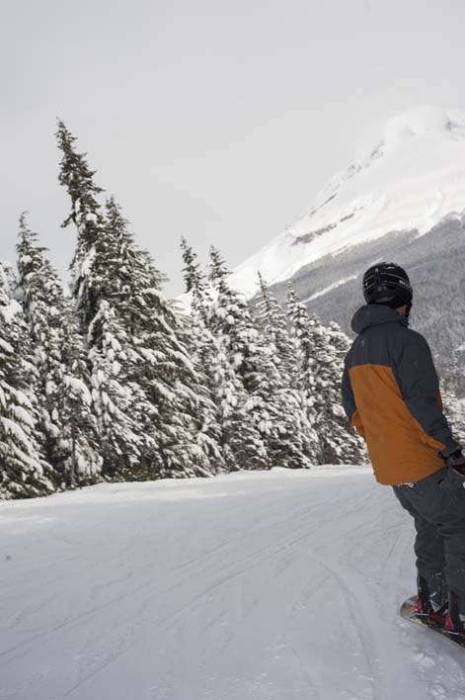 Mt Hood snowboard view peak