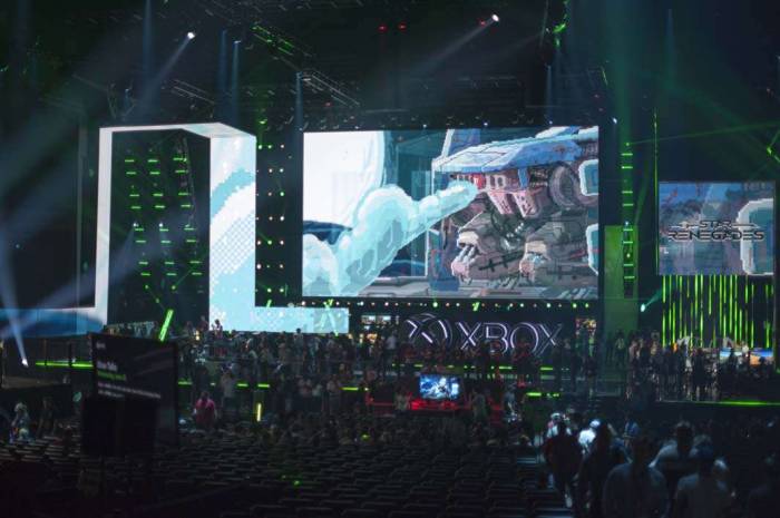 E3 2019 xbox stage Star Renegades is that a mech farting