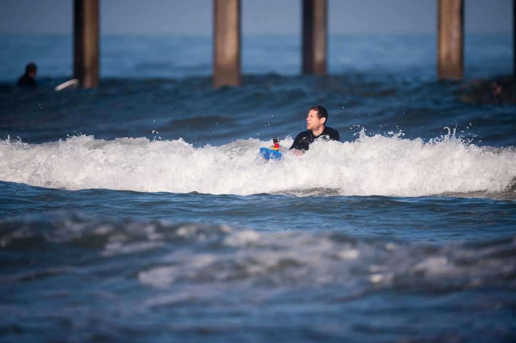 Surf surfing telephoto Scripps Pier San Diego
