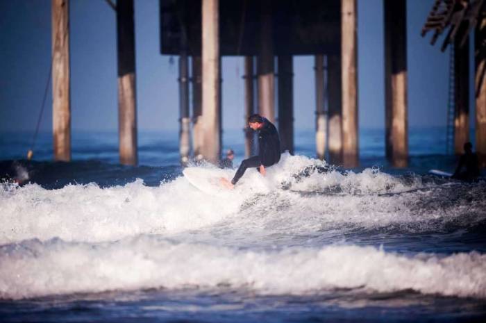 Surfing surf La Jolla Scripps Pier Nikon 500mm photography