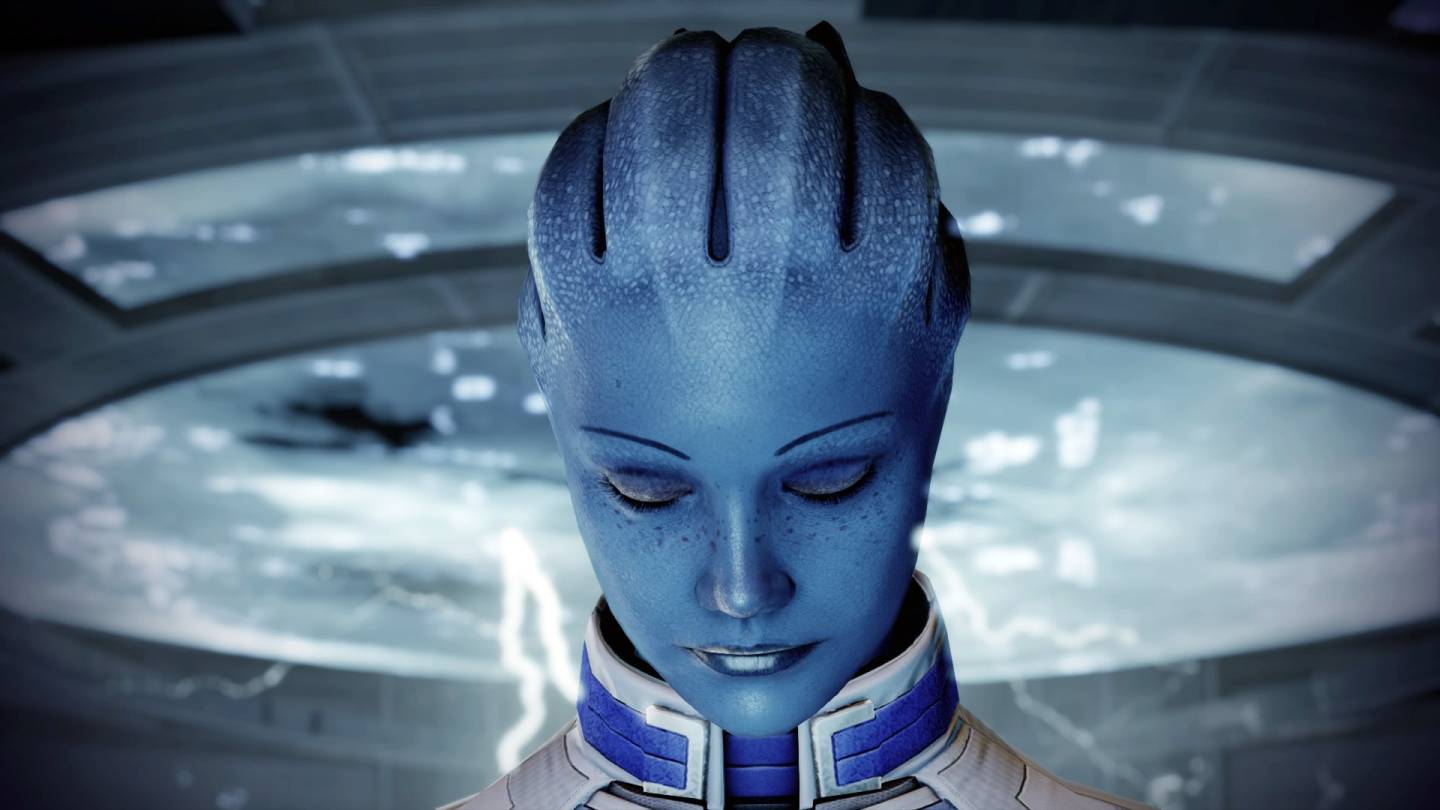 Mass Effect 2 Legendary Liara reflecting