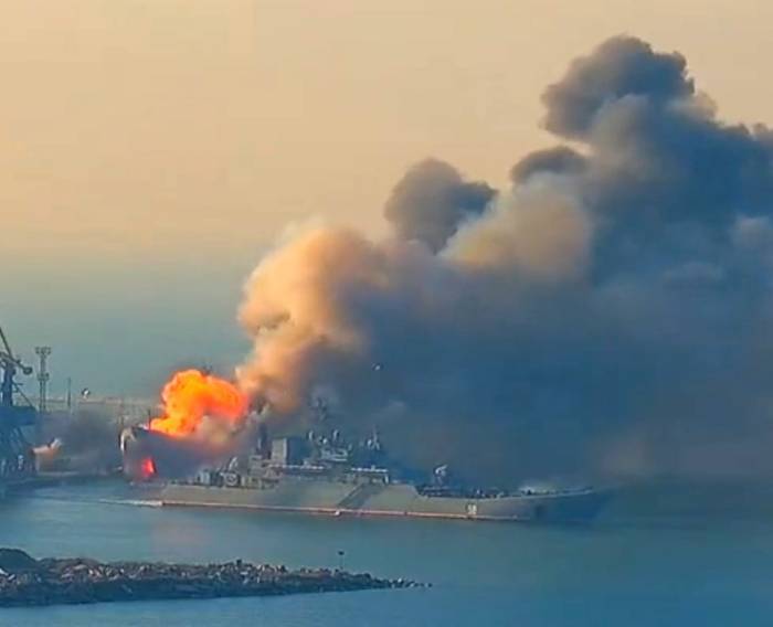Ukraine Russian warship burning webcam