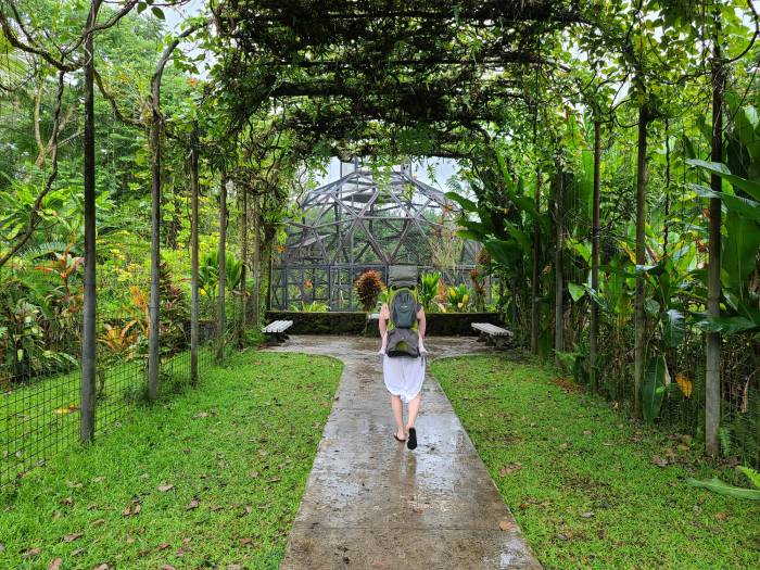 Hawaii Hilo Panaewa zoo gazebo