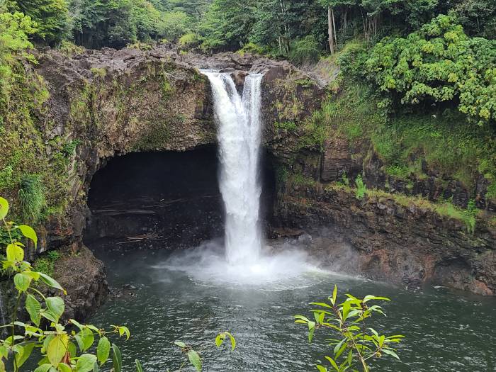 Hawaii Hilo Rainbow Falls