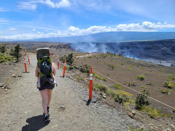 Hawaii volcanos national park lava viewing area