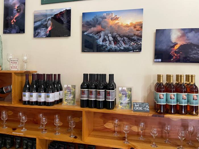 Hawaii Volcano Winery bottles lava photos
