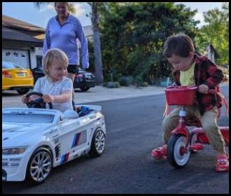 Car and trike race